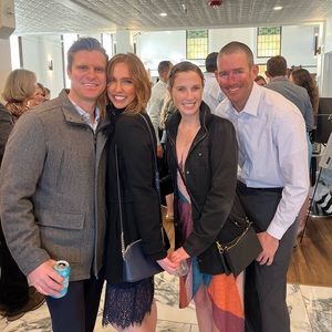 Meet your Posher, Abigail